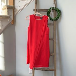 Think Summer w/this beautiful coral dress. Lightweight & comfy, good condition